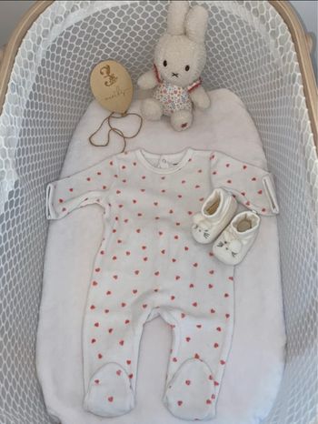 Pyjama avec chaussons 3 mois