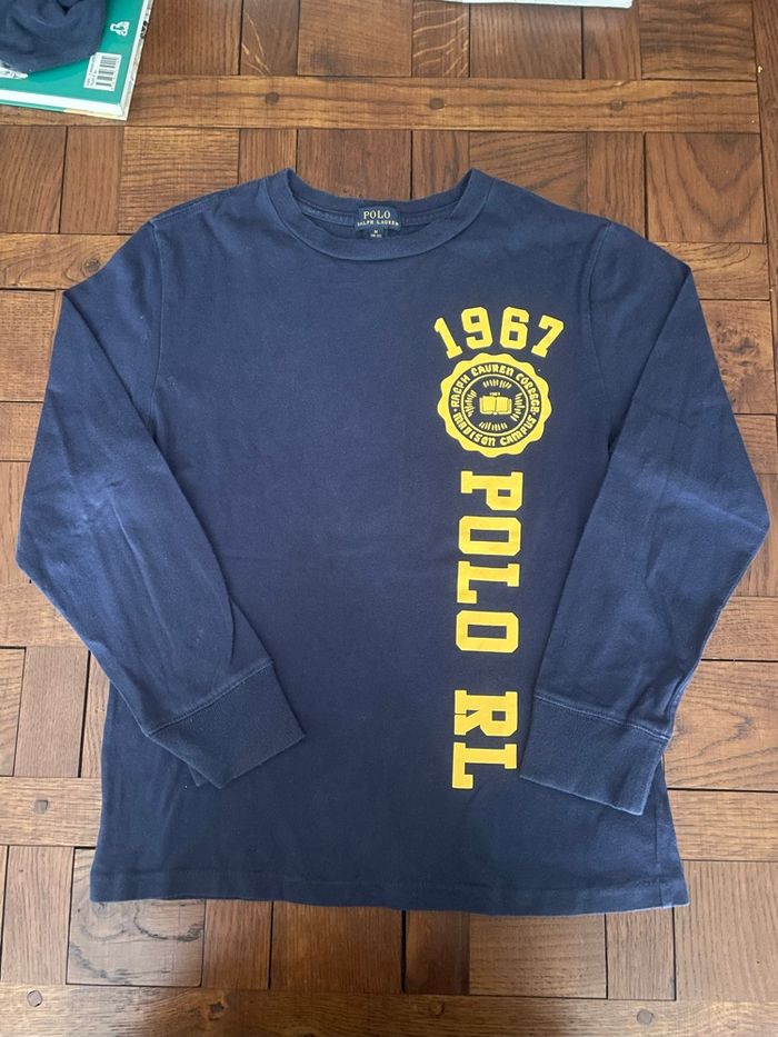 Tee shirt manche longue Ralph Lauren bleu marine logo jaune taille M (10-12 ans)