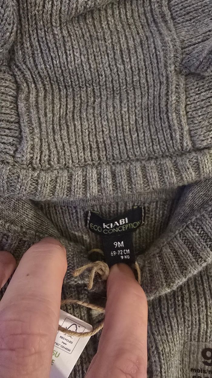 Neufs (non portés)🏷🏷🏷💙🤩😍 superbe ensemble teeshirt ml et pantalon velours 9 mois garçon 💙😍🤩 - photo numéro 3