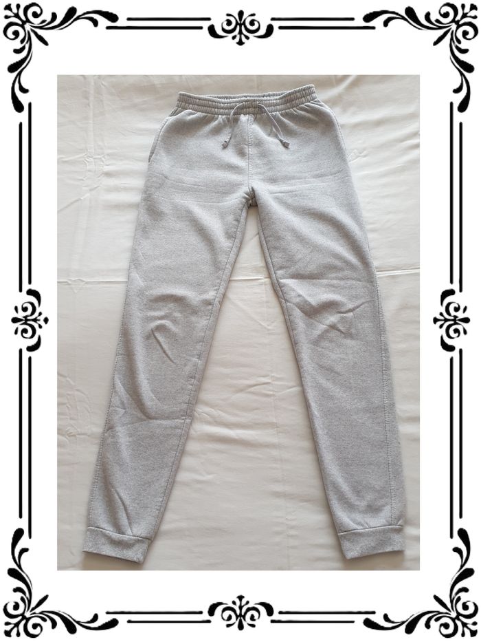 Pantalon de survêtement 14 ans.