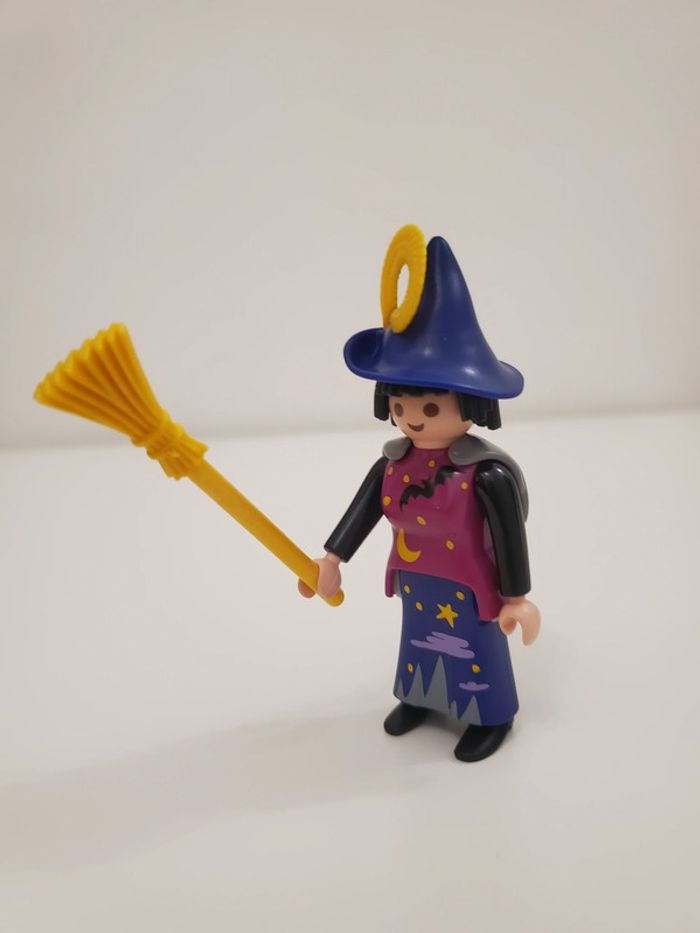 Playmobil Personnage halloween Sorcière bossue espiègle très bon état - photo numéro 3