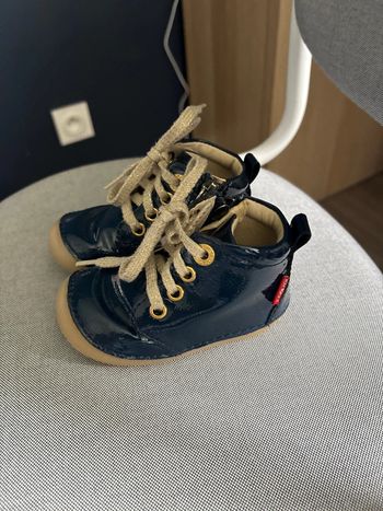Chaussure taille 19