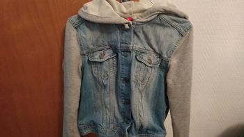 Blouson en Jean et Sweat à capuche