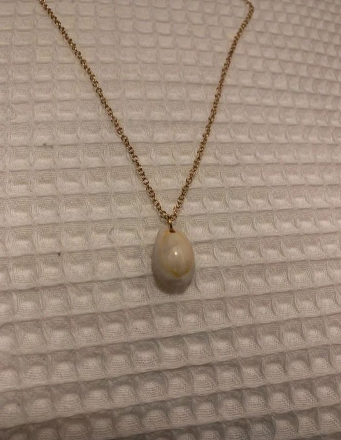 Collier doré pendentif coquillage 3D chaîne longue et réglable, état neuf - photo numéro 3