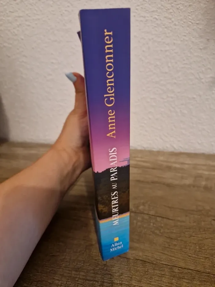 📚 livre meurtres au paradis - photo numéro 6