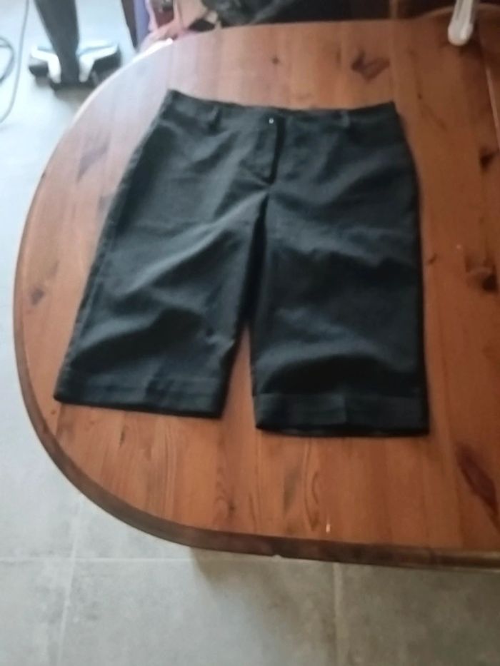 Pantacourt femme taille 40 42 - photo numéro 4
