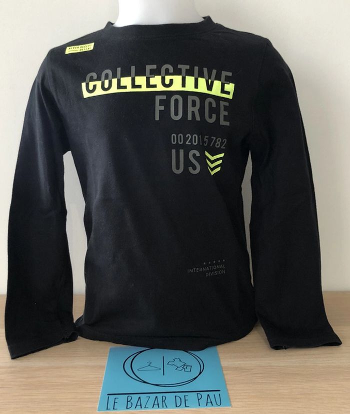 T-shirt noir et vert - 5 Ans