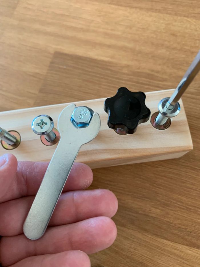 Jeu de vissage Montessori - photo numéro 8