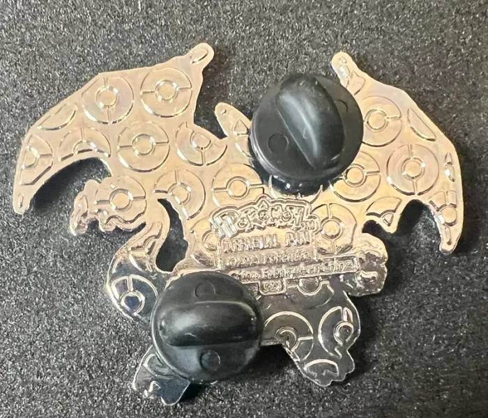 Pins Dracaufeu Coffret célébration 25 ultra premium - photo numéro 4
