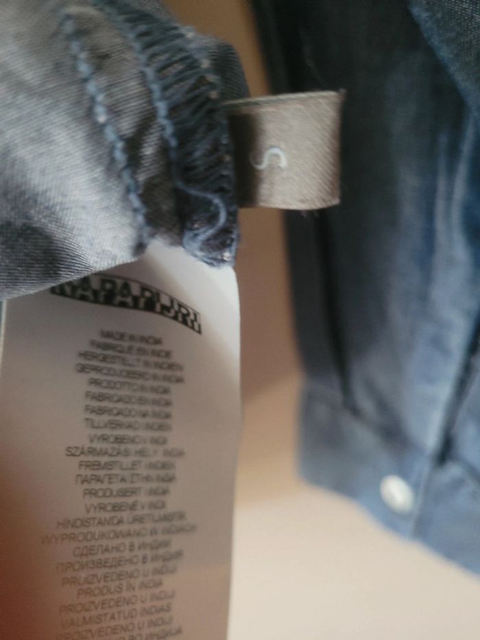 Chemise en jean napapijri taille S - photo numéro 5