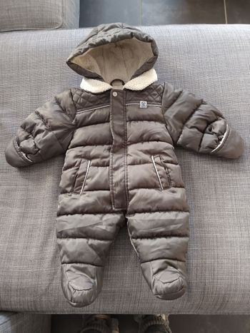 Combinaison avec pieds Obaïbi neuve 6 à 12 mois