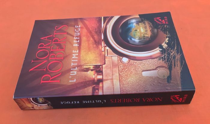 Nora Roberts   L' Ultime  Refuge  Editions Harlequin - photo numéro 5