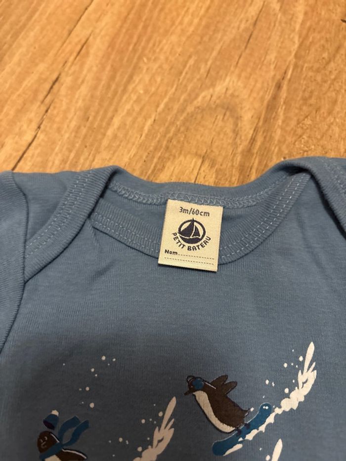 Lot 3 bodies petit bateau 3 mois - photo numéro 3