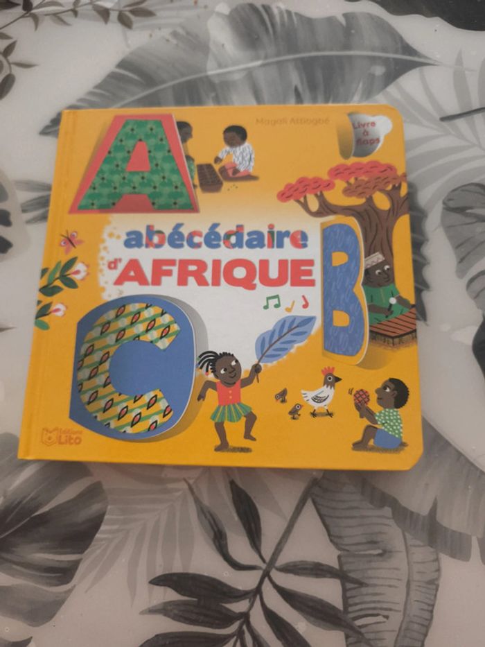 Album cartonné abécédaire d'Afrique