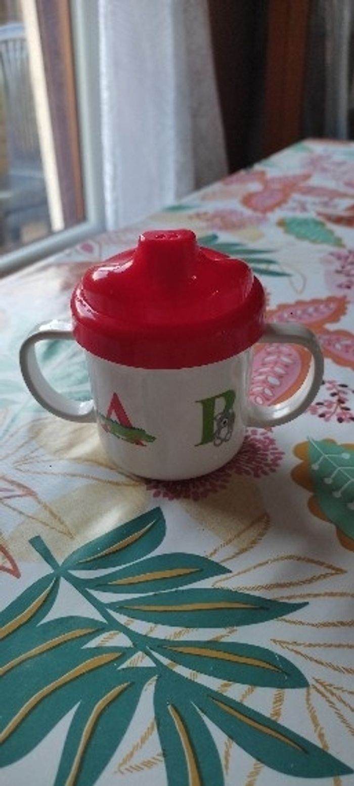 Tasse en plastique
