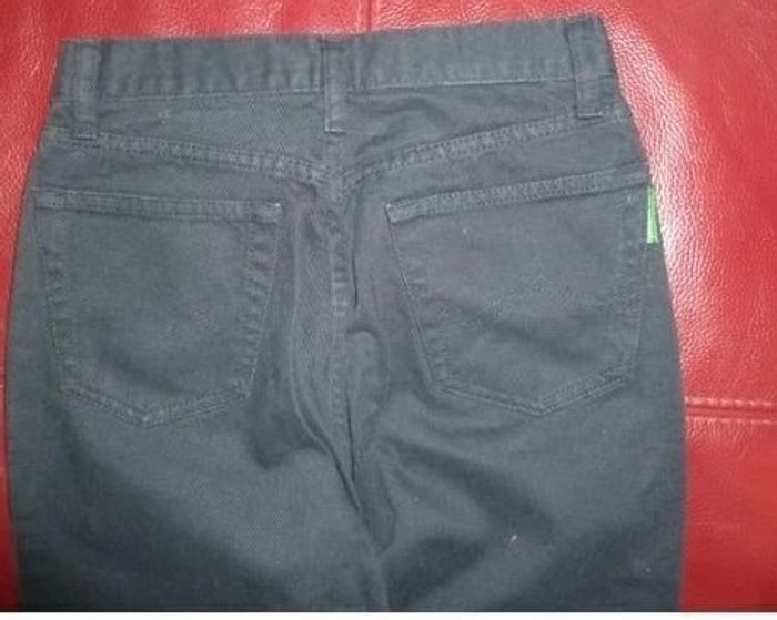 Jean bleu foncé taille 34 marque : Benetton - photo numéro 2