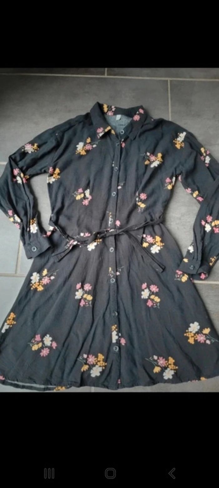 Robe avec ceinture