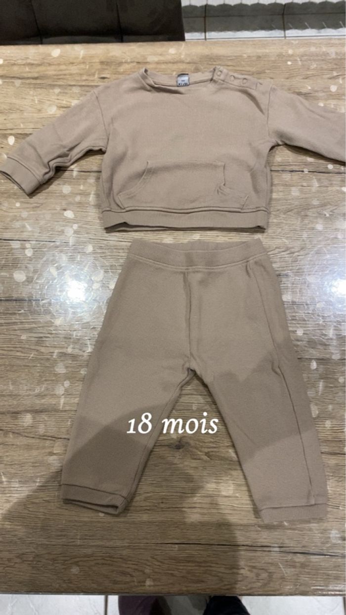 Lot 18 mois - photo numéro 2