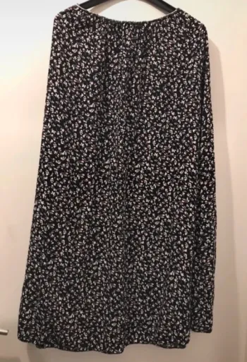 Jupe longue fleuris noir et blanc élastique à la taille taille unique