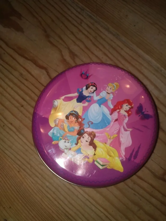Lot Boîte+ Trousse Métal Disney