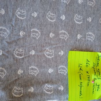 Coupon jersey lourd gris chiné, imprimé petits hérissons 