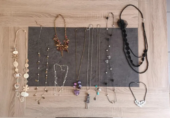 Lot collier fantaisie