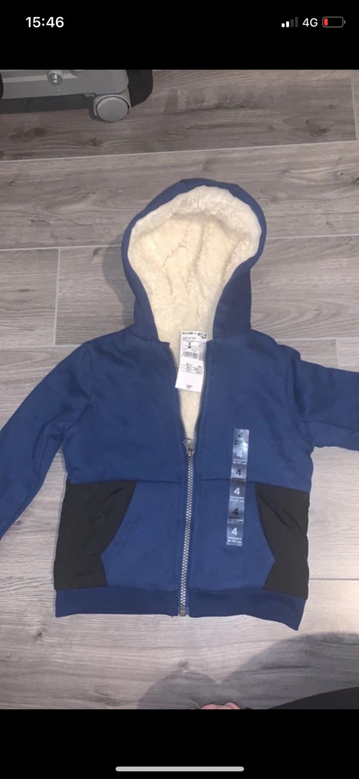 Veste chaude intérieur molletonné Kiabi 4 ans neuve