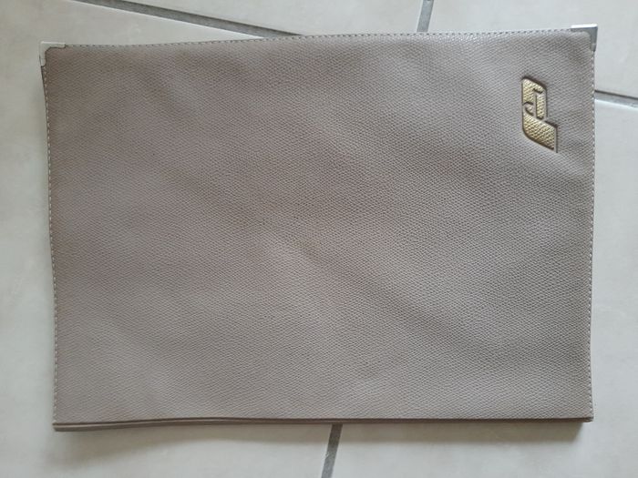 Porte documents