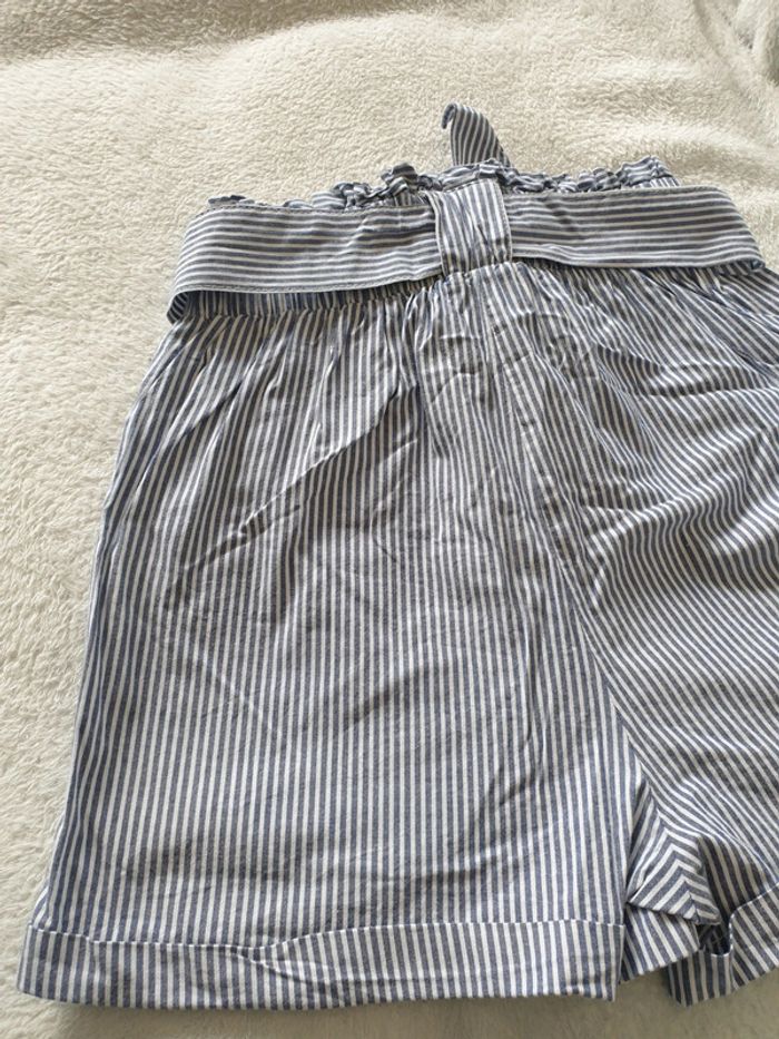 Short fille ou femme XS ou 34 - photo numéro 8