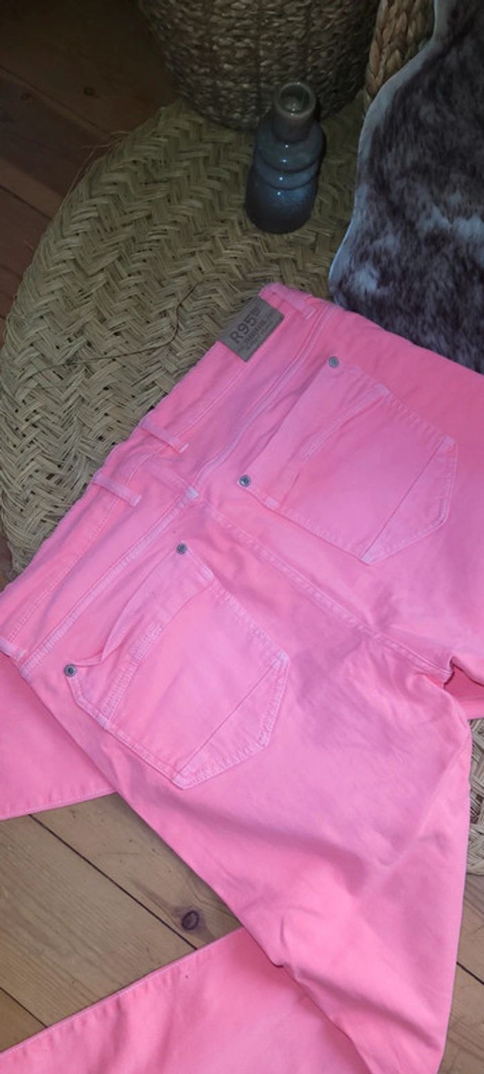 Joli jeans Ninety Five rose fluo Taille 42 - photo numéro 6