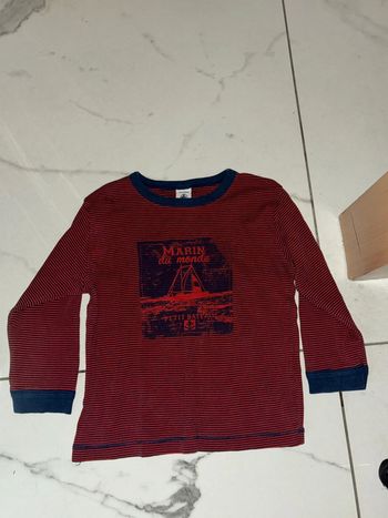 TEE shirt petit bateau taille 4 ans en excellent état