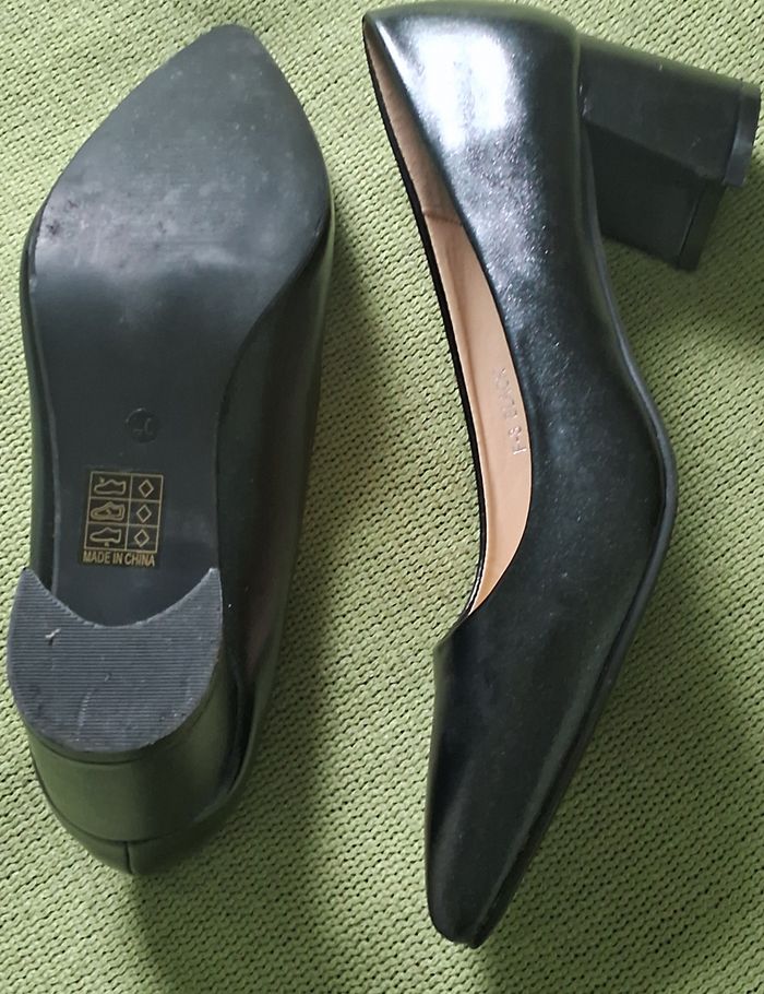 ESCARPINS - photo numéro 3