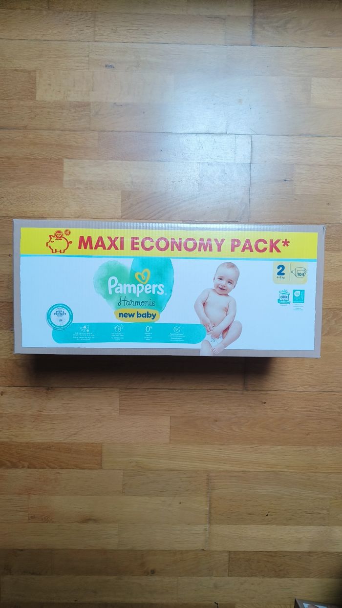 1 maxi economy pack Pampers harmonie taille 2