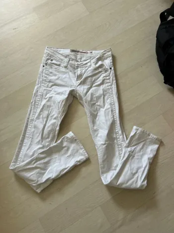 Skinny fit blanc taille basse