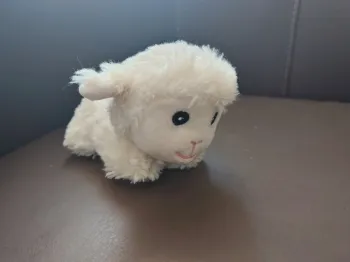 Mini peluche mouton très jolie