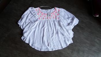 Tunique blanche motif 🌺