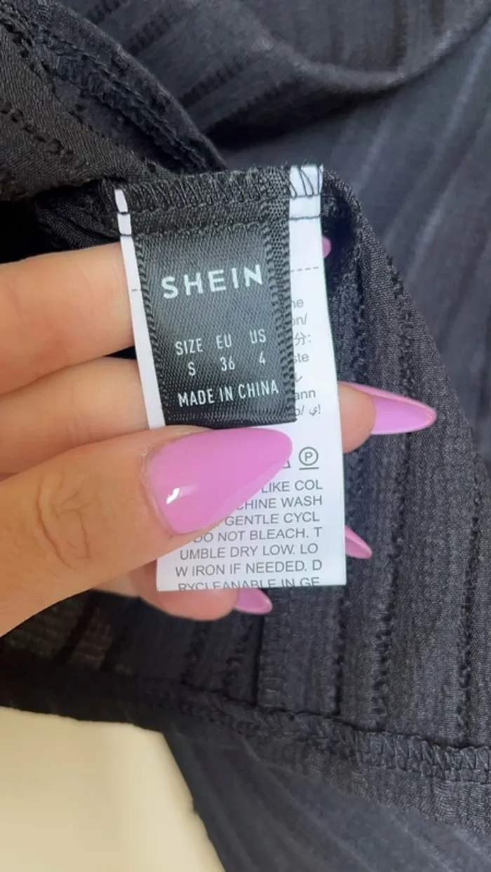 Chemise en dentelle T36 Neuve 🖤 - photo numéro 6