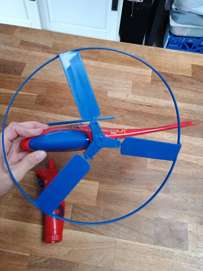 Spiderman hélicoptère de sauvetage - photo numéro 3