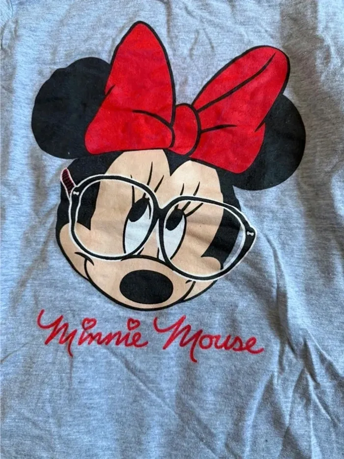 Teeshirt Diney Minnie - taille 7 / 8 ans - photo numéro 2
