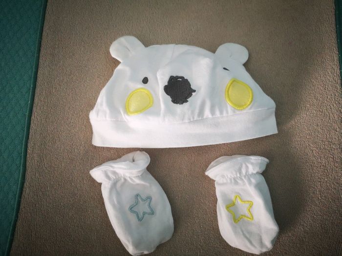 Bonnet et moufles bébé 3mois - photo numéro 2