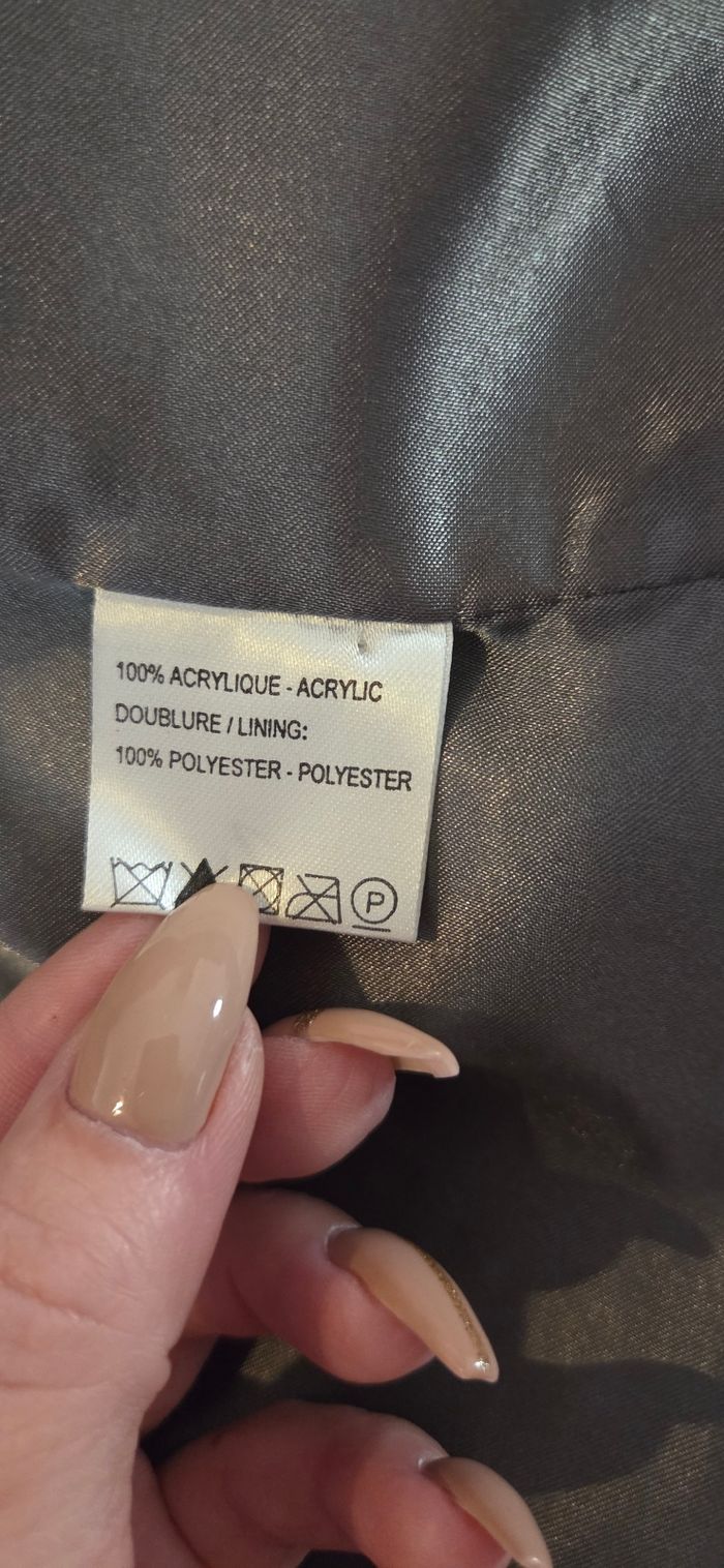 MANTEAU FAUSSE FOURRURE RIVIÈRES DE LUNE T38 – ÉTAT NEUF – CHIC & ÉLÉGANT - photo numéro 4