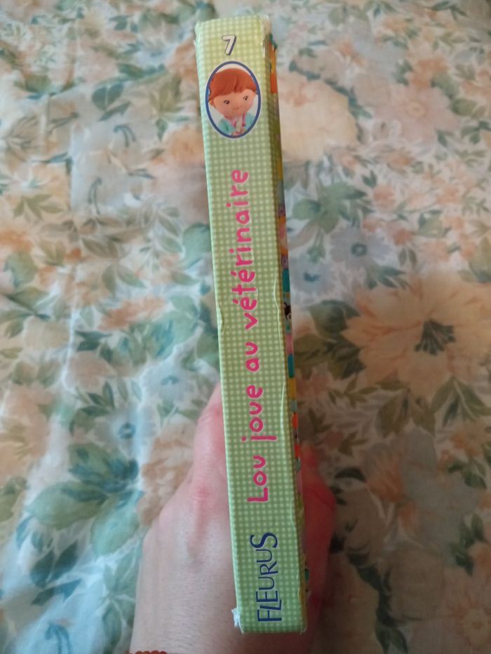 P'tite fille, Lou joue au vétérinaire - photo numéro 3