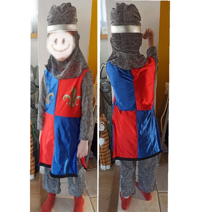 7-9 ans costume de chevalier avec heaume et bouclier