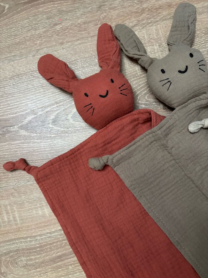 Doudou lapin gaze de coton rose beige taupe et terracotta neuf - photo numéro 3