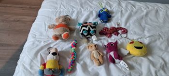 Lot de divers peluches