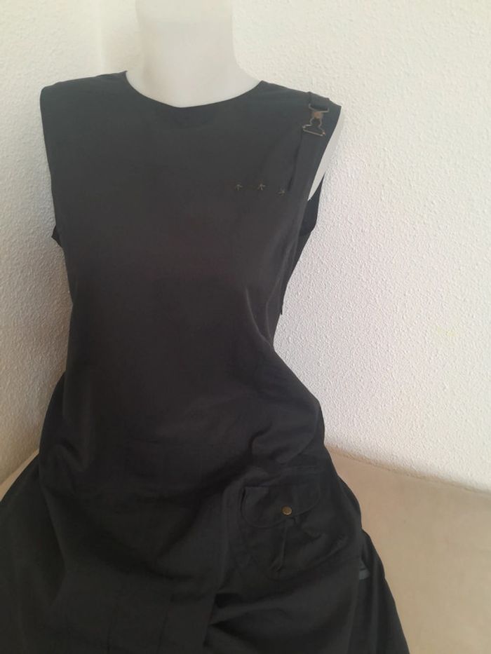 Robe noire sans manches 💫Marque Voodoo💫Taille 44 - photo numéro 3