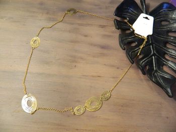 Collier sautoir neuf