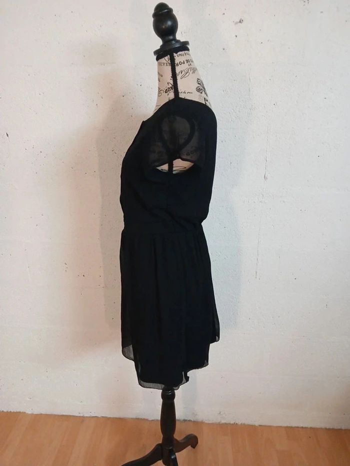 🖤 Petite robe noire fluide – Taille M – Bon état - photo numéro 3