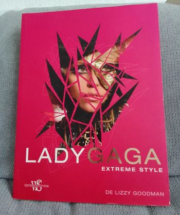 Lizzy Goodman - Lady Gaga extrême style