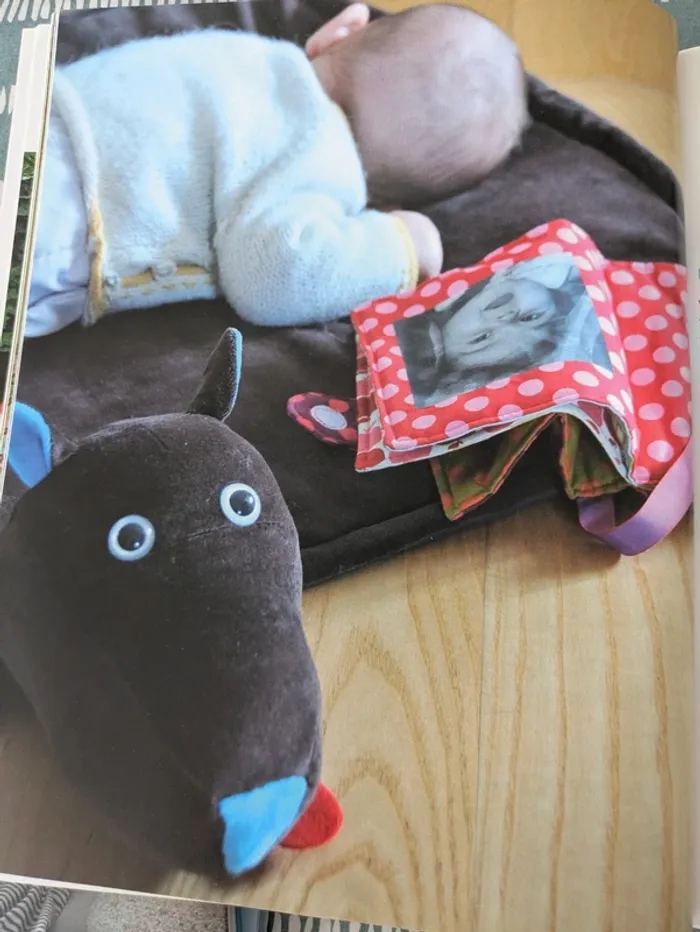 Livre couture pour bébé et sa maman - photo numéro 4